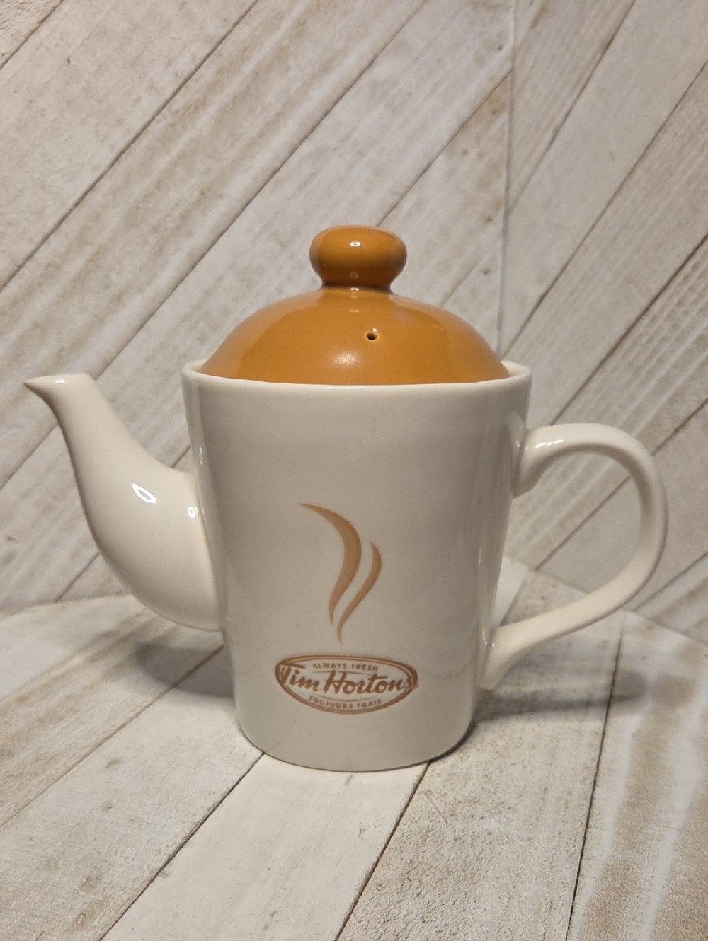 Tim Hortons 2006  Ceramic Teapot Coffee Pot With Lid 20oz